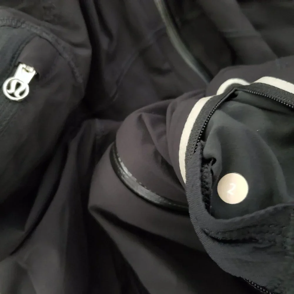 Lululemon Jacket - Picture 11 of 12